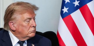 Accordo Usa-Iran, la Cia avverte Trump: “Dubbi su stop di Teheran a programma nucleare”