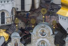 Ondata di raid russi sull’Ucraina, 9 morti e gravi danni a monastero patrimonio Unesco