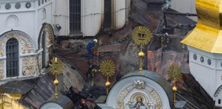Ondata di raid russi sull’Ucraina, 9 morti e gravi danni a monastero patrimonio Unesco