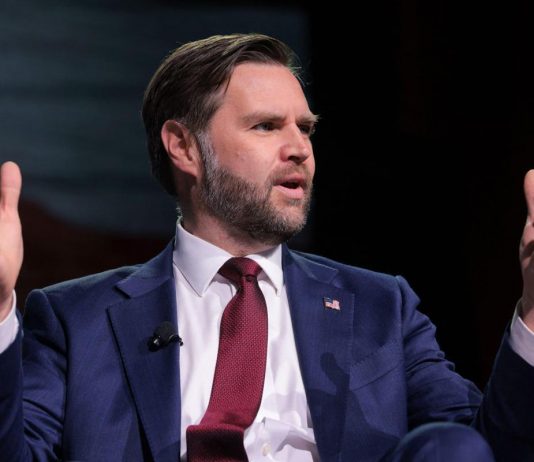 Iran-Usa, Vance: “Due mesi per negoziati iniziano oggi”. Il messaggio a Israele: “Trump unico alleato”