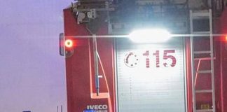 Roma, auto precipita in una scarpata: feriti 3 ragazzi