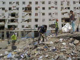 Venezulea, salvati padre e figlio a quattro giorni dal terremoto. Corsa contro il tempo