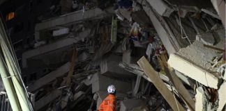 Terremoto colpisce Venezuela, due scosse di magnitudo 7.2 e 7.5: crollano palazzi a Caracas