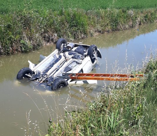 Brugneto, 22enne mantovano del Consorzio muore intrappolato nell’auto capovolta