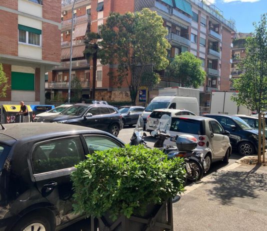 Roma, allarme dei negozianti di Vigna Clara: “Tra black point e cantieri rischiamo il colpo di grazia”