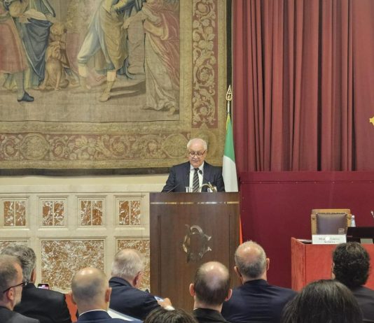 Lo studio: “Con denti e gengive malate aumentano patologie croniche”. La prevenzione riduce i costi del Ssn