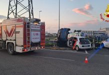 Mantova, scontro tra auto sulla Ostigliese: due persone incastrate tra le lamiere