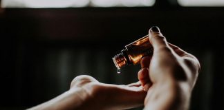Un alleato dalla natura per pelle e capelli da sogno: scopri l’olio di rosmarino