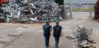 Traffico di rifiuti verso il Pakistan, sequestri e perquisizioni nel bresciano