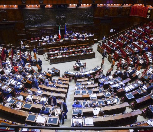Legge elettorale, ok della Camera con 217 voti, il testo va al Senato
