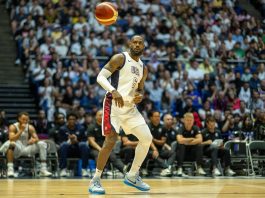 LeBron James giocherà nei Philadelphia 76ers
