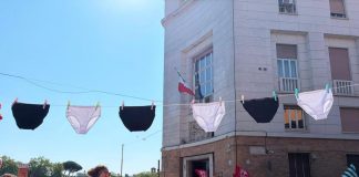 Lavoratori sanità privata e Rsa in presidio per il contratto: “Ci avete lasciato in mutande”