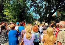 Suzzara, il parco parrocchiale di Brusatasso intitolato alla memoria di don Alberto Gozzi