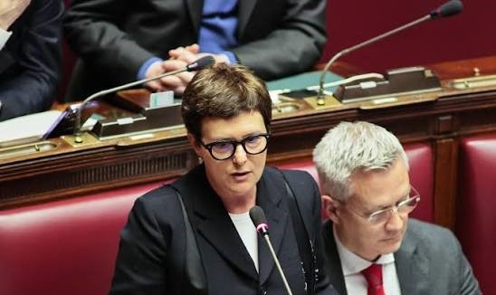 Antonella Forattini parlamento
