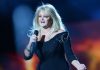 Addio a Bonnie Tyler, la cantante di “Total Eclipse of the Heart” aveva 75 anni