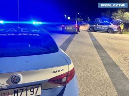 Controlli stradali della Questura nella notte: cinque patenti ritirate, sanzioni per 1.300 euro