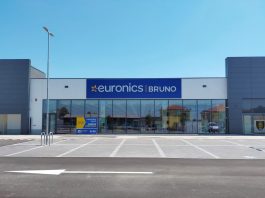 Fa sparire MacBook da 1.400 euro da Euronics, 23enne incastrato dalle telecamere