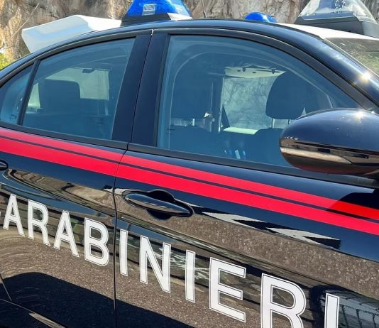 Lite tra fratelli per droga in strada, Carabinieri sequestrano hashish e denunciano 33enne