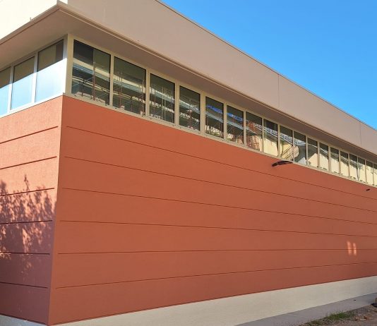Castiglione, palestra “Roccia”: lavori quasi finiti. Dara: “Impianto moderno, sicuro ed efficiente”