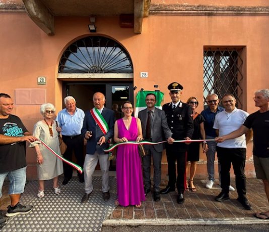 Bagnolo, taglio del nastro per i nuovi ambulatori medici dedicati al dottor Anselmo Riccò
