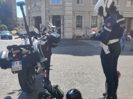 Monopattini e bici elettriche, oltre 215 multe a Mantova da inizio anno