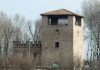 Fumo dalla Rocca di Sparafucile, intervento rapido evita danni alla struttura