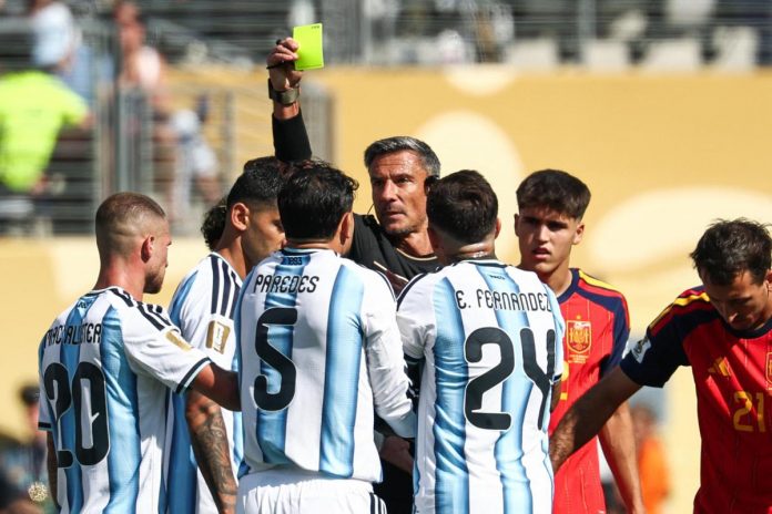 argentina_arbitro_afp