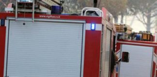 Fiamme tra Campomarino e Termoli minacciano le case, stop circolazione treni su linea Pescara-Bari