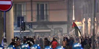 Disordini a Bologna dopo la morte di Fakir: 12 indagati