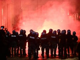 Caso Fakir, Tajani attacca su scontri Bologna: “Inconcepibili violenze”, Schlein e Conte difendono Lepore