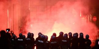 Caso Fakir, Tajani attacca su scontri Bologna: “Inconcepibili violenze”, Schlein e Conte difendono Lepore