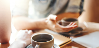 Salute, cardiologi Usa: “Con massimo 5 tazze al giorno di caffè caffeinato sicurezza e possibili benefici”