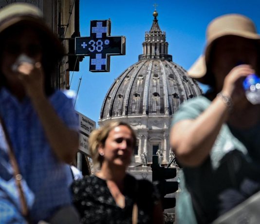 L’Italia torna a scaldarsi, oggi 12 bollini gialli. Domani 9 città in allerta arancione