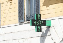 Caldo record, oggi 16 città da bollino rosso e domani scendono a 14 per effetto temporali