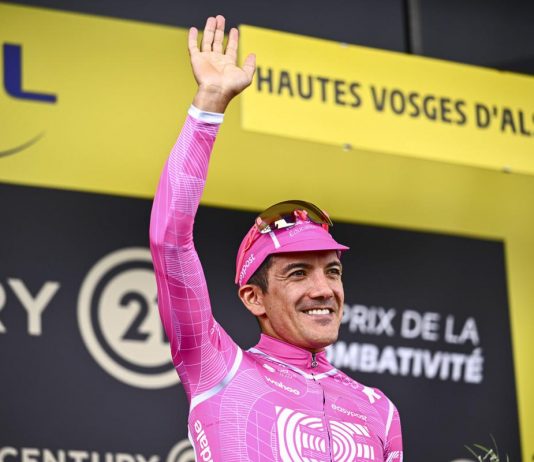 Tour de France, Carapaz vince la 18/a tappa e Pogacar sempre in maglia gialla