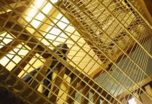 Rivolta nel carcere di Enna, oltre 100 detenuti occupano parte del vecchio padiglione