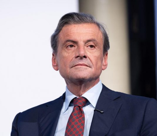 Caso Roggero, Calenda attacca Salvini: “Un imbecille, non va bene legge che ha fatto lui”