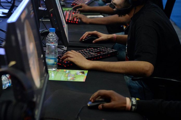 computer_mani_afp