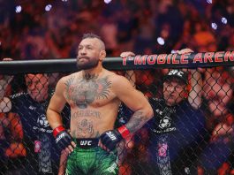 McGregor, il rientro nell’UFC dura pochi secondi: stop per infortunio
