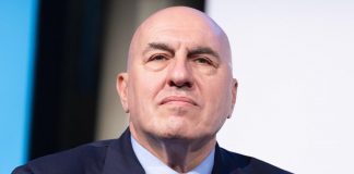 Mare, Crosetto: “Dimensione subacquea settore strategico per futuro del Paese”