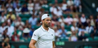 Centrale chiude il tetto, Dimitrov si infuria: sfogo durante match con Berrettini