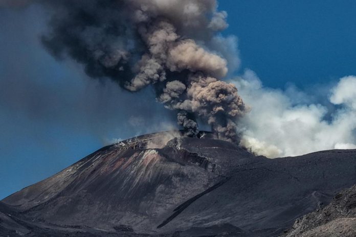etna_050726_afp
