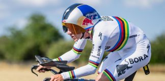 Tour de France, Evenepoel vince la cronometro della 16a tappa, Pogacar resta in maglia gialla
