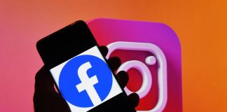 Problemi di accesso, Facebook e Instagram down