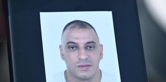 Caso Fakir, al Tg1 immagini body cam poliziotti. Legale agenti: “Contatto con altre persone”