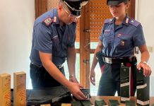Curtatone, ruba 16 bottiglie di superacolici al Tosano: arrestato 35enne