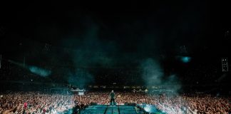 Max Pezzali conquista Milano, a San Siro brillano gli ‘anni d’oro’