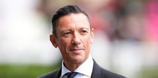 Ippica, grave incidente per la leggenda italiana Frankie Dettori