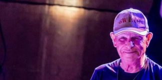 Addio a Gianni Cazzola, il batterista muore a 88 anni mentre suona sul palco