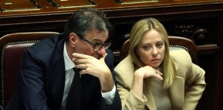 Caro carburanti, vertice Meloni-Giorgetti: ipotesi accise mobili